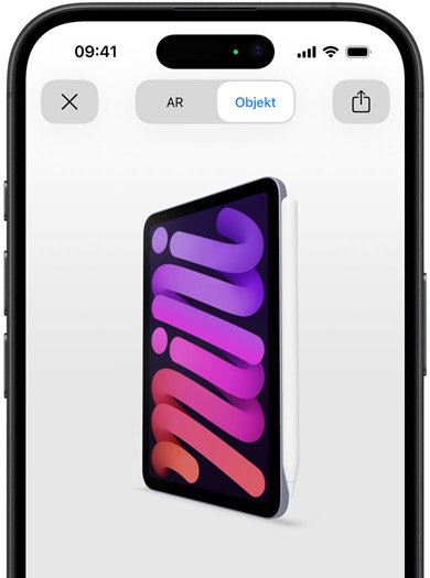 Ein iPad mini mit einem daran befestigten Apple Pencil Pro in AR auf einem iPhone.