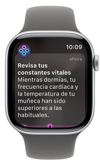 La pantalla de un Apple Watch muestra una notificación en la que se recomienda consultar las constantes vitales