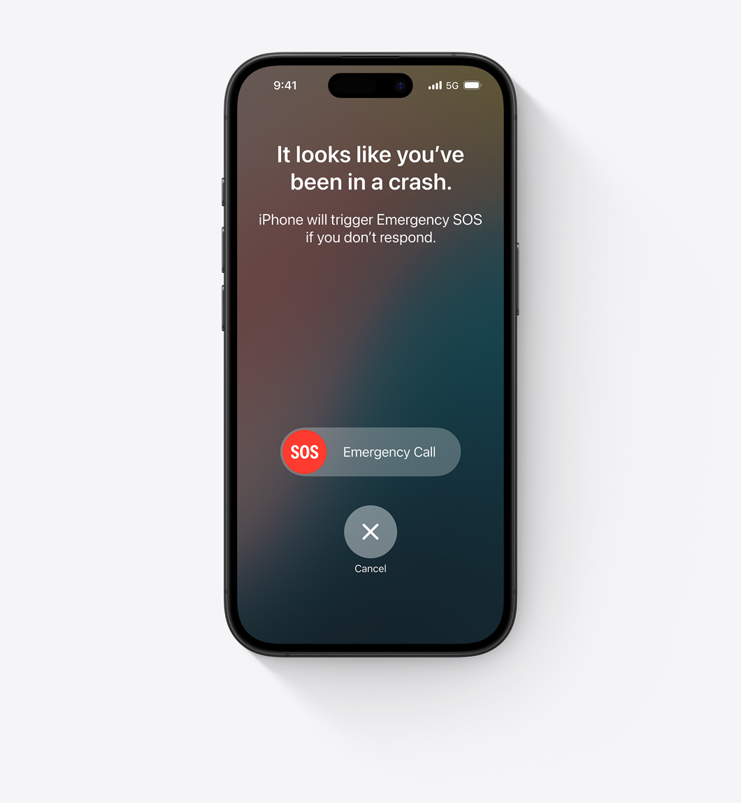 車禍偵測畫面上寫着「It looks like you've been in a crash. iPhone will trigger Emergency SOS if you don't respond.」