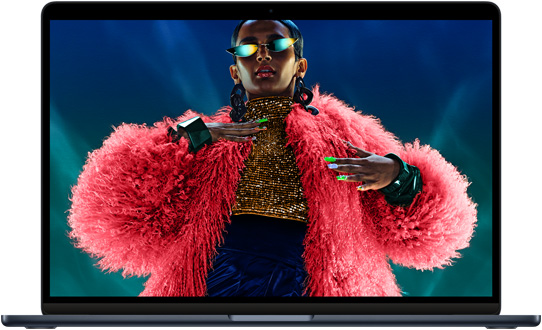 15 tuuman MacBook Air, jossa näkyvillä Liquid Retina ‑näyttö