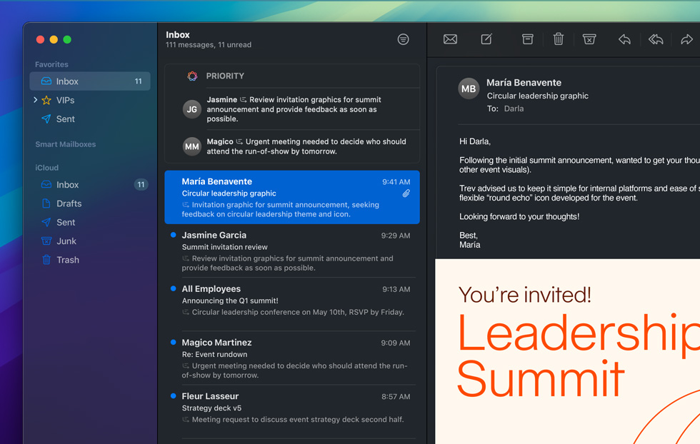 Afișarea funcției Mesaje prioritare Apple Intelligence în aplicația Mail – e-mailurile urgente sunt grupate într-un singur folder cu rezumate ale acțiunii pe care o solicită, un e-mail deschis cere ca astăzi să fie verificate fișierele de design.
